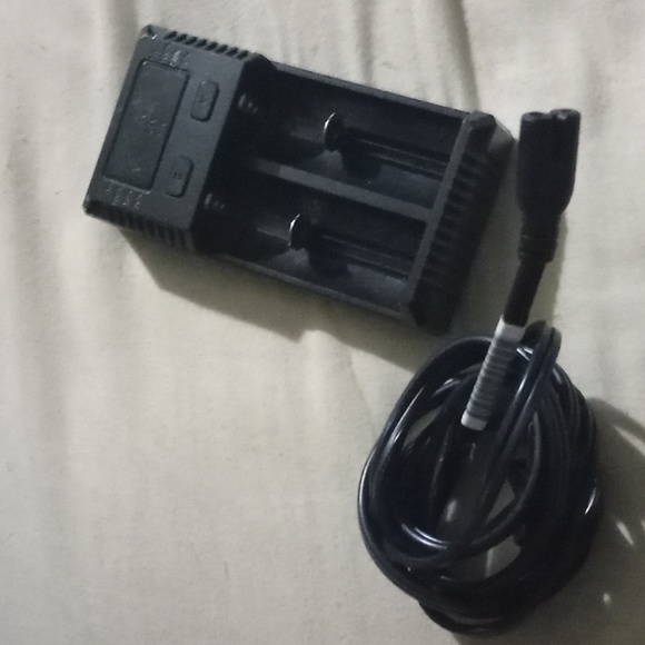 Battery Charger - Picture 7 of 7